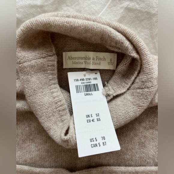 Abercrombie Merino Wool Turtleneck NWT - Picture 6 of 7